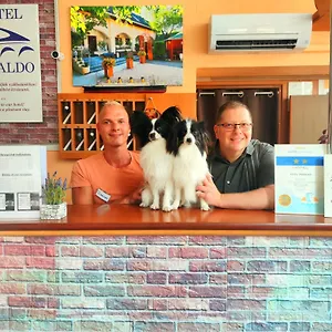 https://hotel-oswaldo.inbudapesthotels.com